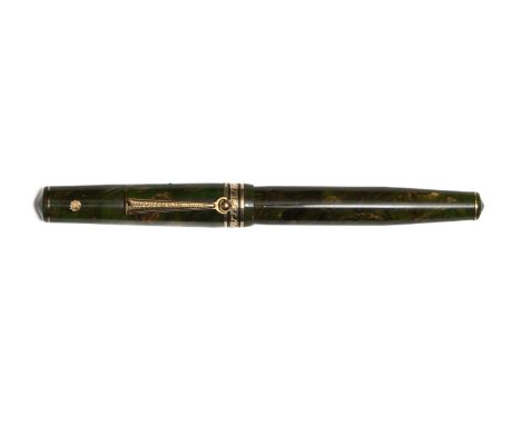 Wahl Eversharp Equi-Poised fountain pen in Brazilian Green. Full size model with roller clip and rhomboid band, gold seal on 