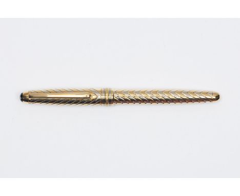 Montblanc 144 Solitaire solid 18 K gold fountain pen with box, outer box and cardboard sleeve. Herringbone pattern, marked 22