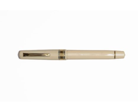 Omas Bibliotheque Nationale special edition Paragon model fountain pen. The Omas Bibliotheque fountain pen was first produced