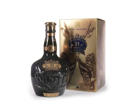 CHIVAS REGAL ROYAL SALUTE 21 YEARS OLD - EMERALD FLAGON Blended Scotch Whisky 70cl, 40% volume, in cloth sack and carton.