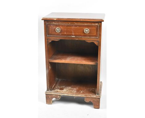 A Reproduction Mahogany Open Bookcase with Single Top Drawer, Missing One Shelf Clip, 46cm wide 