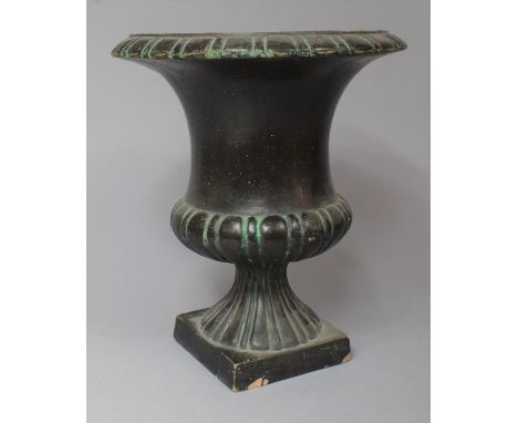 A Ceramic Italian Campana Style Vase, 23.5cm high