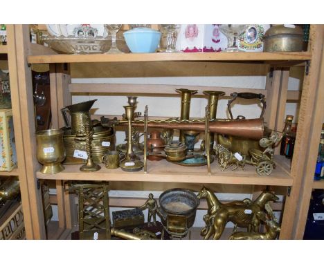 Mixed Lot: Various brass candlesticks, other brass ornaments, teapot, copper post horn etc