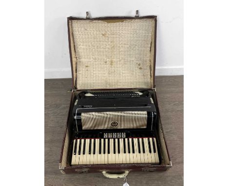 CALVI PARMA ACCORDION in carry case