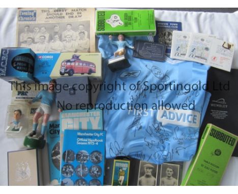 MANCHESTER CITY / TREASURE CHEST      FOR COLLECTION ONLY  Miscellany including 5 handbooks 60/1 and 4 x 1970's, Bobby Moore 