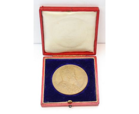 Edward VII coronation medallion in leather case, bronze-like copper alloy construction, 56mm in diameter