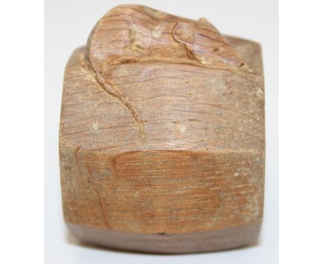 Robert Mouseman Thompson (1876-1955) - a carved oak napkin ring with mouse, 5cm tall