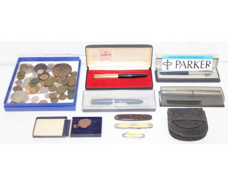 Mix of vintage items to inc coins, Parker Duofold pen with 14ct gold nib, medallions etc