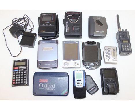 Assorted vintage electrical items to incl iPod Classic (80gb), Compaq iPAQ pocket PC, Casio Casiopeia E-105, Sony Walkman WM-
