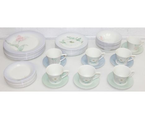 Susan Williams-Ellis "The Seasons Collection" for Portmeirion, a collection of floral decorated dinner and tea sets, majority