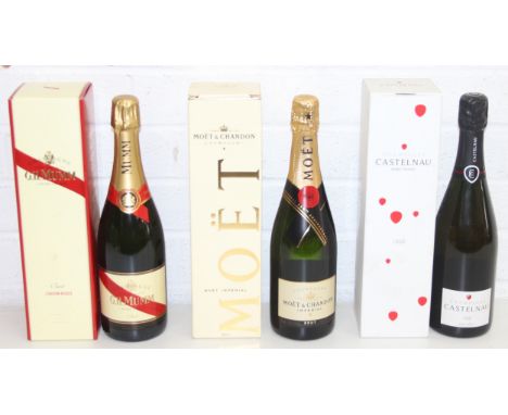 3 x 75cl bottles of boxed Champagne to incl Moet &amp; Chandon, G. H. Mumm, and Castlenau Rosé