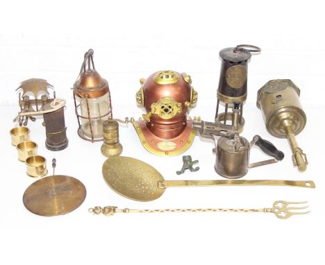 Qty of mixed metalware items to incl novelty divers' helmet, napkin rings, blow torch lamp, etc