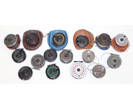 Qty of vintage flying fishing reels &amp; spools, to include Leeda Rimfly
