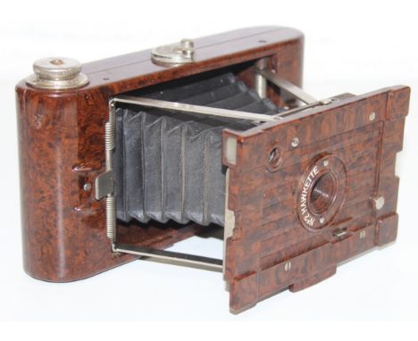 Vintage Kodak No. 2 Hawkette Bakelite folding camera with canvas case 