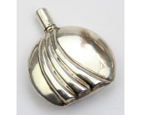 A small silver scent bottle or perfume flask, London 1993 by Douglas Pell Silverware, 45mm tall