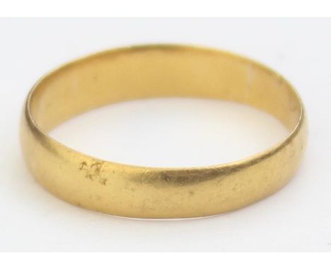 [2.15g, L] - 22ct gold plain wedding band ring, Birmingham 1903