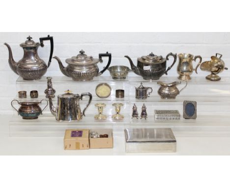 [6.7kg] - Qty of metalware, mostly silver-plated to incl tea pots, jugs and sugar bowls, tankard, cruets etc