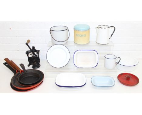 Qty of assorted vintage kitchenalia to inc enamel items, Le Creuset style cast iron pans, vintage mincer etc