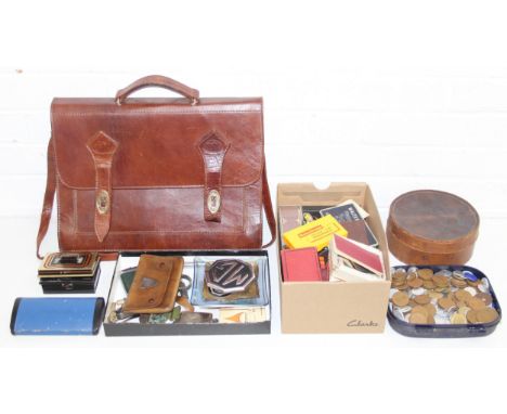 Qty of assorted curios to incl coins, tokens, silver-mounted leather purse, car badges, playing cards, military knives, photo