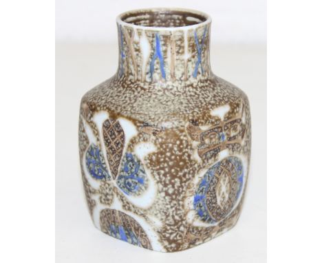 Mid-century retro earthenware Royal Copenhagen of Denmark Baca vase with matte-glaze decoration No. 720/3361, mark for Nils T