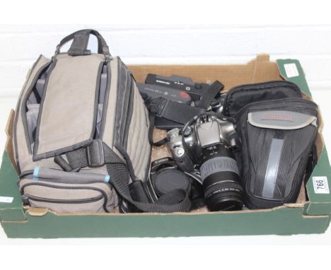 Assorted vintage Canon cameras and associated items to incl Snappy 50, EOS 1000F, EOS 300D Power Shot A640 etc