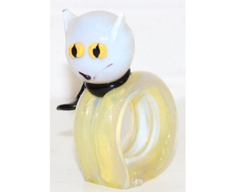 Murano / Italian Glass, a retro glass sculpture of a cat, polished base, likely Murano but unmarked, approx 12cm tall