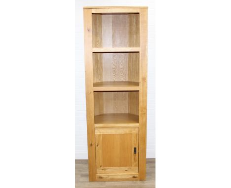 A large good quality modern light oak book shelf or display shelf, 70cm x 50cm x 206cm