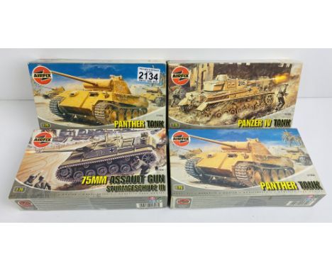 4x Airfix Military Kits All Boxed - Contents remain unchecked, however appear complete  P&amp;P Group 1 (£14+VAT for the firs