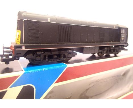 Lima Class 20, 20042, black. P&P Group 1 (£14+VAT for the first lot and £1+VAT for subsequent lots)Condition Report: Excellen