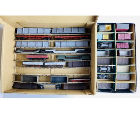 20+ OO Gauge Assorted Wagons including Bolster &amp; Conflats Unboxed - Some lacking parts. P&amp;P Group 2 (£18+VAT for the 