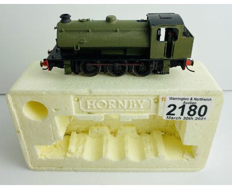 Hornby J94 Tank 0-6-0 Loco with Poly Tray Only - Painted plain green, fitted with kaydee knuckle couplings front/rear  - P&am