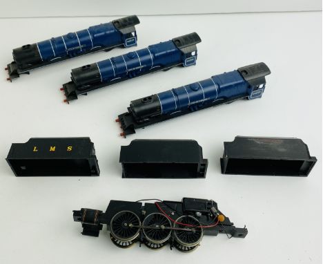 3x Hornby 'City of Chester' Loco Bodies, 1x Motorised Chassis &amp; Tender Body Tops - P&amp;P Group 1 (£14+VAT for the first