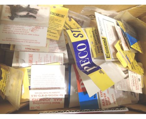 Good quantity of Peco Fish Plates &amp; Buffer Stops etc Mostly in Packets - P&amp;P Group 1 (£14+VAT for the first lot and £