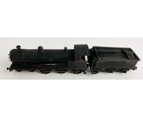 Kit Built OO Gauge White Metal Body Loco on Hornby Chassis (For Restoration) &amp; Kit Built Semaphore Signal - P&amp;P Group