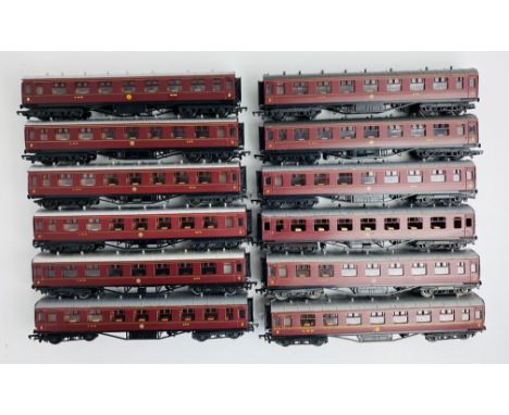 12x Bachmann / Replica OO Gauge LMS Stanier 57' Period 3 Coaches All Unboxed - P&amp;P Group 2 (£18+VAT for the first lot and