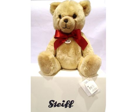 Steiff blonde teddy bear, 44 cm, in excellent condition with tags/labels, boxed. P&amp;P Group 1 (£14+VAT for the first lot a