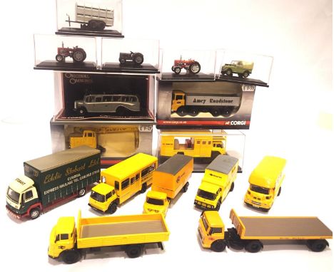 Sixteen OO scale vehicles; Oxford, Corgi, tractos, vans, arctics, bus etc. P&P Group 2 (£18+VAT for the first lot and £3+VAT 