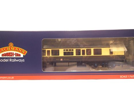Bachmann 34-076A Collett coach GWR chocolate/cream, first/third brake. P&P Group 1 (£14+VAT for the first lot and £1+VAT for 