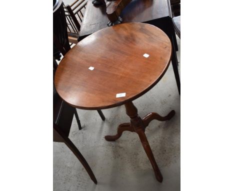 A 19th Century light mahogany pedestal table, on turned column and triple splay legs, diameter approx. 53cm