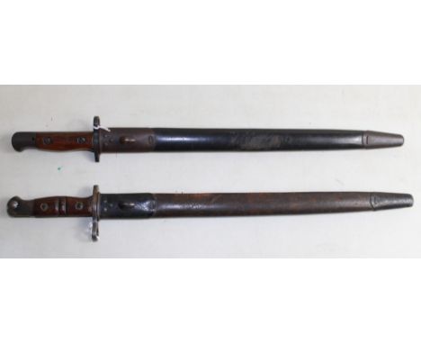 British WWI 1907 pattern bayonet with scabbard. 1913 British WWI Bayonet with scabbard