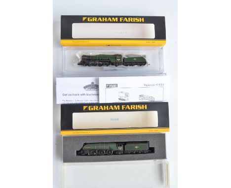 Two N gauge electric steam locomotive models from Graham Farish (By Bachmann), both BR green late crest livery to include 372