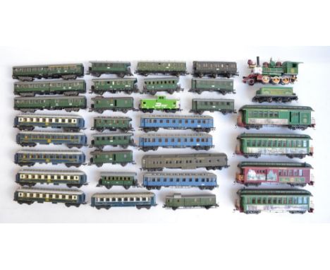 Collection of unboxed previously run HO gauge railway coaches from Fleischmann, Trix, Lima, Roco etc, models in generally goo