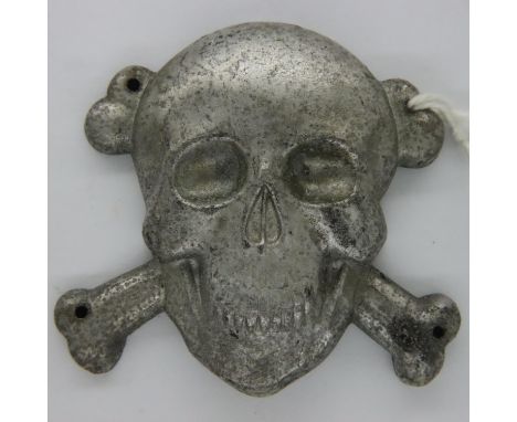 WWII Italian Repubblica Sociale Italiana beret skull badge. P&amp;P Group 1 (£14+VAT for the first lot and £1+VAT for subsequ