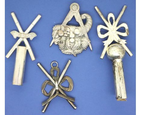 Master of Ceremonies Masonic and Steward pole tops and collar jewels. P&amp;P Group 1 (£14+VAT for the first lot and £1+VAT f
