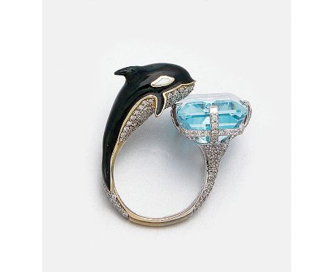 Weiß- und Gelbgold, gest. 750. Ringschiene in Gestalt eines Orkas ausgefasst mit Diamanten von zus. ca. 1,24 ct.  und einem T