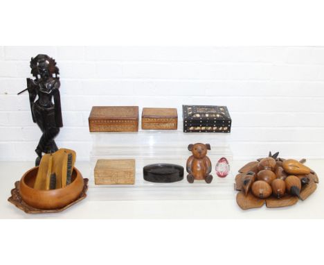 Mix of wooden and other misc items to incl carved figurine, porcupine quill box, fruit bowl etc