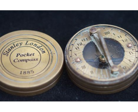 Stanley London pocket compass 