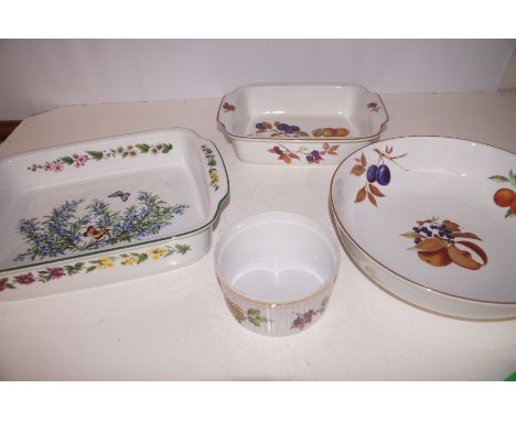 4 Pieces of royal Worcester 