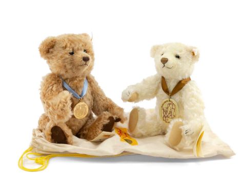 TWO MODERN STEIFF BEARS, comprising 2002 brown mohair bear with blue ribbon, COA no. 1513, in cloth bag, 30cms h; and 2000 wh