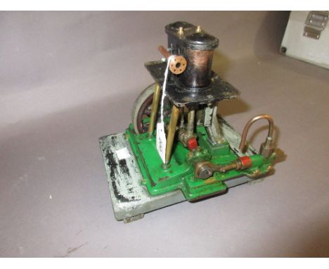 Twin piston vertical stationary engine